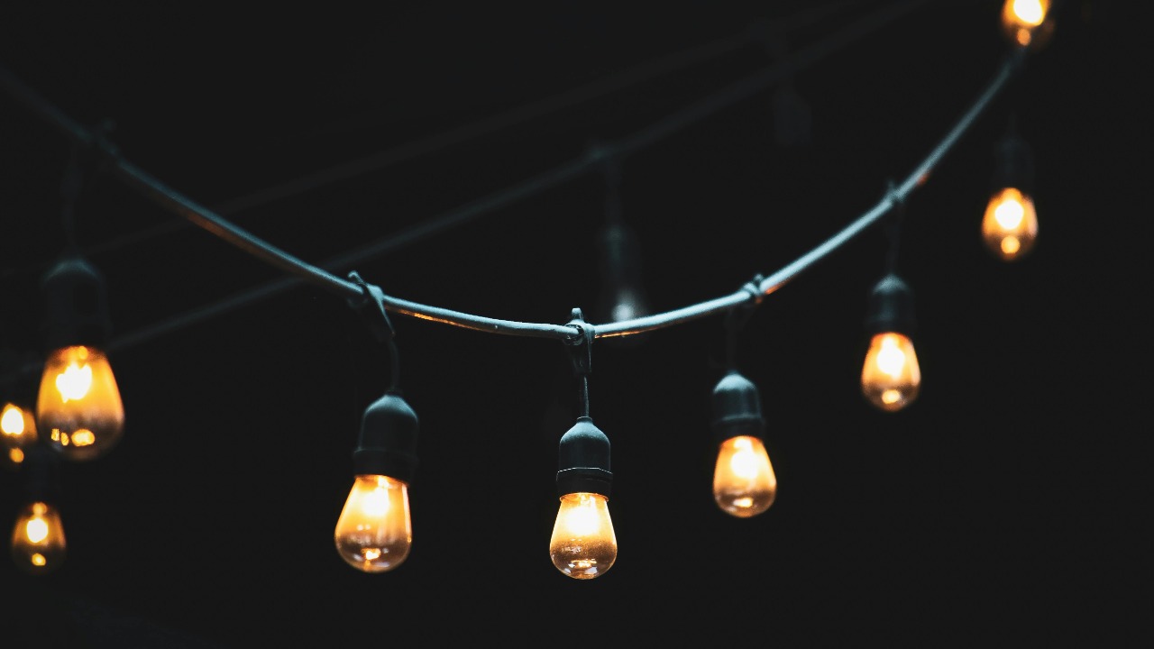 Jason  Villanueva/Pexels