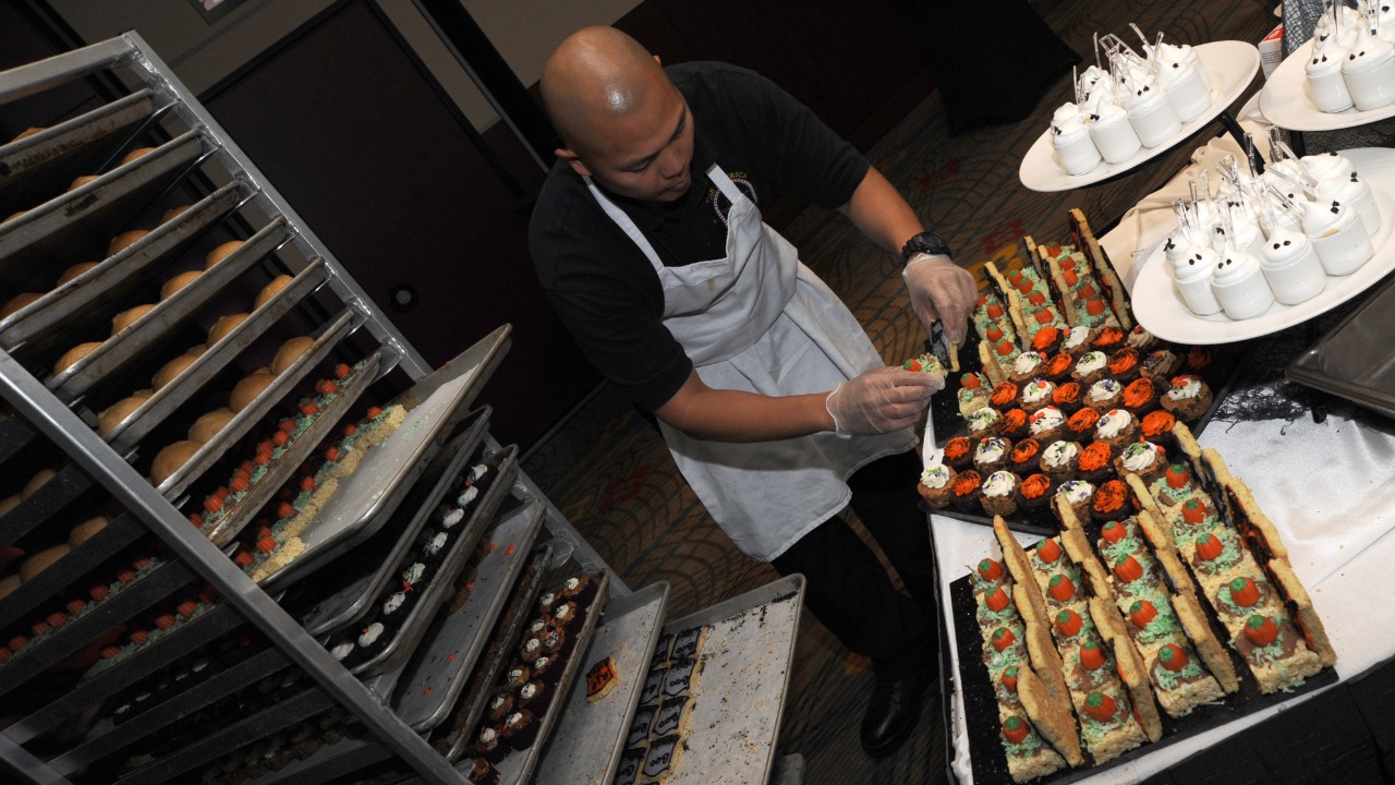 Image Credit: MC1 Lewis Hunsaker - Public domain/Wiki Commons