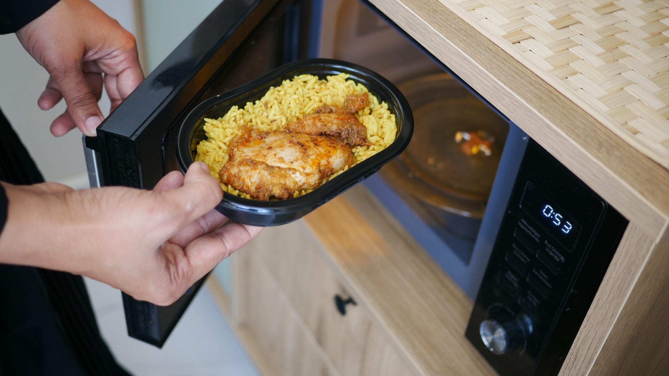 microwave reheating food