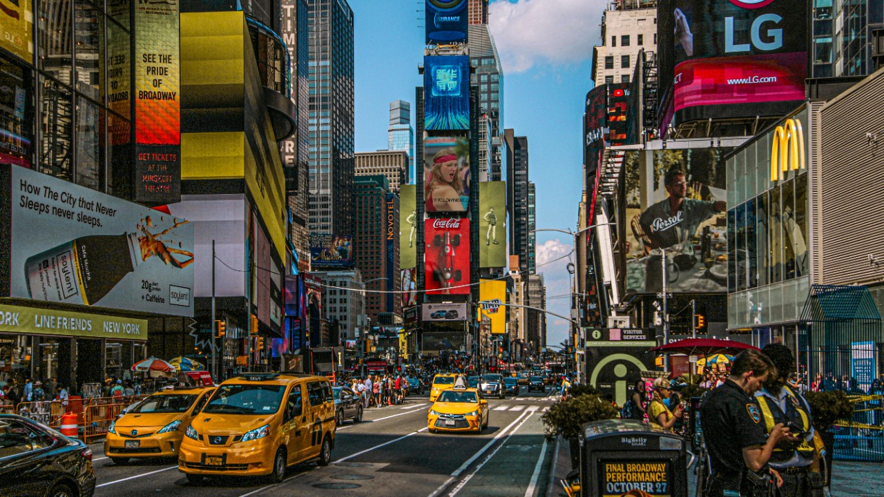 Following NYC/Pexels