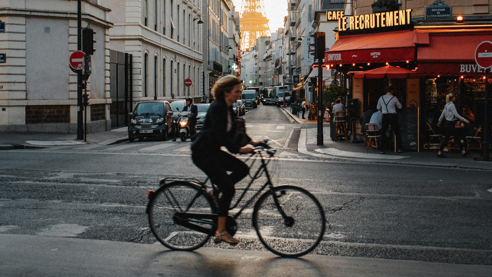 TRAVEL BLOG via Pexels