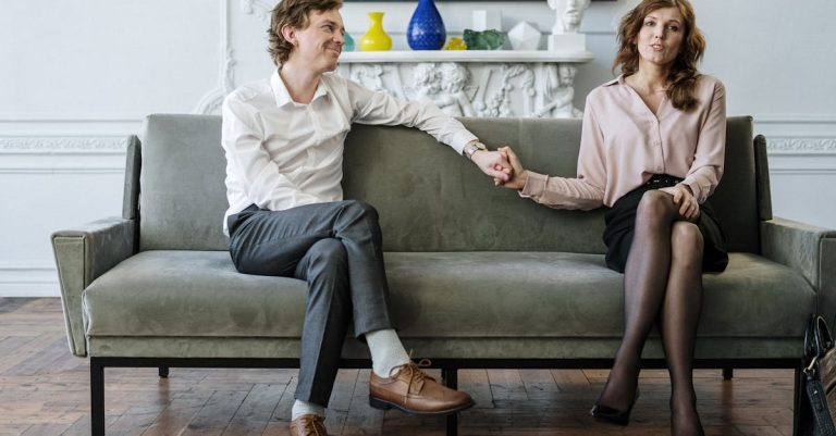 7 Tiny Ways to Build Lasting Emotional Intimacy