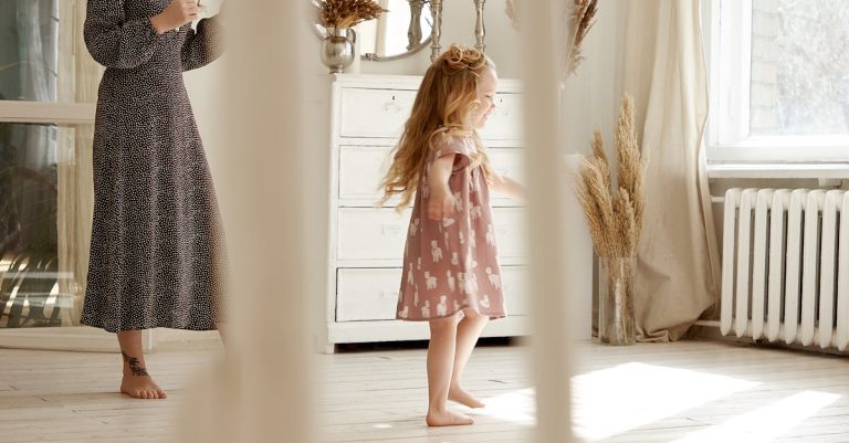 The Parenting Style That Made Boomer Kids Independent