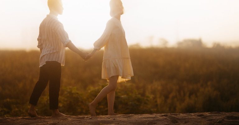 5 Ways Emotionally Secure People Date Differently