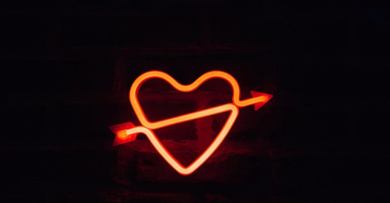 7 Traits Each Zodiac Sign Brings Into Relationships