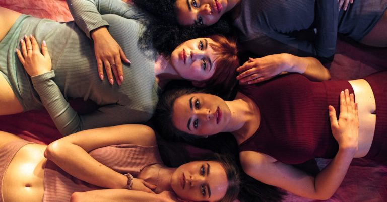 5 Traits in Friends Who Secretly Look Down on You