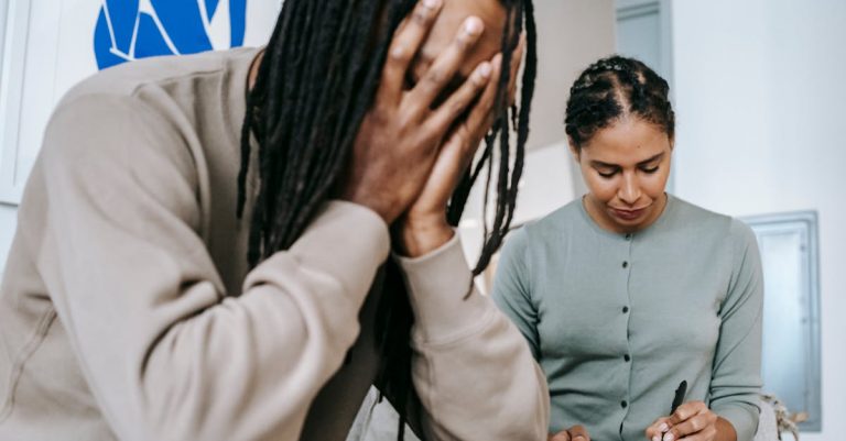 6 Clues You’ve Become the Therapist Friend