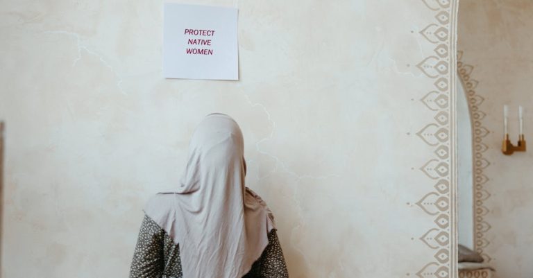 5 Ways Socially Skilled Women Protect Their Peace