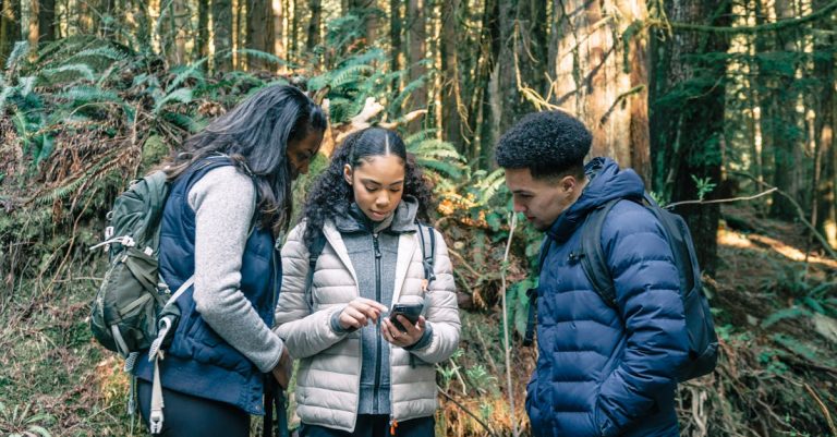 5 Ways People Use Travel to Impress Their Friends