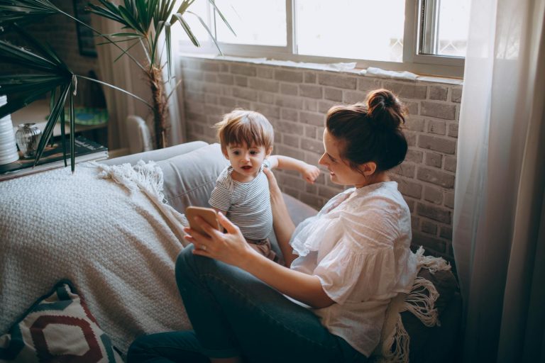 6 Clues Someone Wasn’t Loved Properly Growing Up