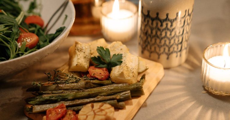 My Sister Says I Owe Her $900 for Thanksgiving Even Though I Cooked Everything