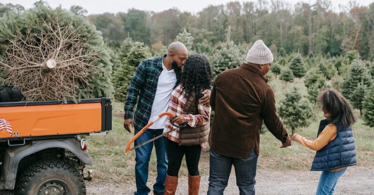 My Husband Lets His Mom Trash Talk Me in Group Texts — He Says I Should “Ignore It”