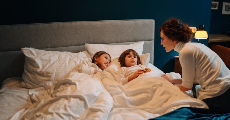 Woman Refuses to Babysit Nieces After Sister Calls It “Family Obligation”