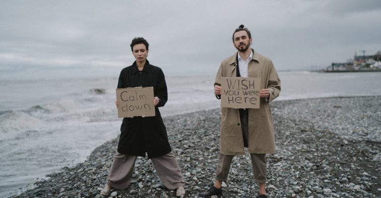 7 Signs a Man Is Mentally Checked Out of the Relationship