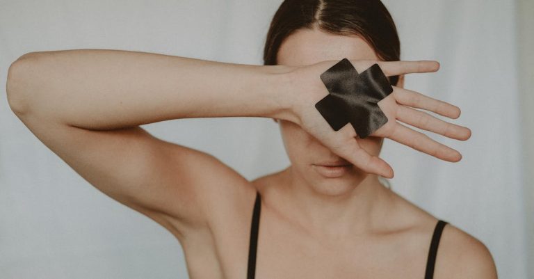 7 Reasons Women Secretly Stop Trusting Their Husbands