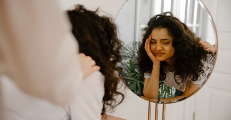 5 Gaslighting Behaviors That Cause Self-Doubt