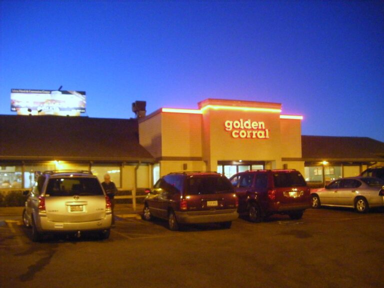 7 Golden Corral Menu Items Customers Say to Skip