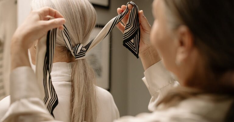 6 Habits That Quietly Destroy Self-Confidence Over Time