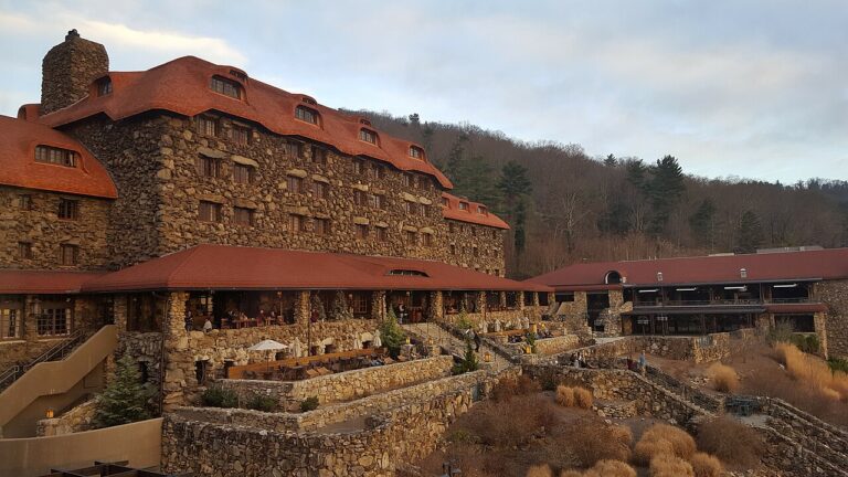 She Was Blown Away the Moment She Arrived — Solo Travel Just Changed Her Life