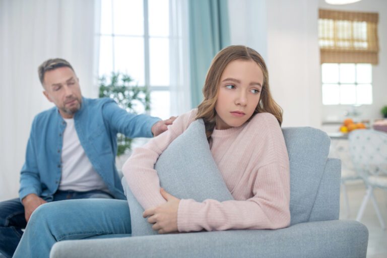 Man Says His Daughter Became Obsessed With Marrying a Billionaire and Started Acting Recklessly, then Wife Says He Was Wrong for Shutting It Down