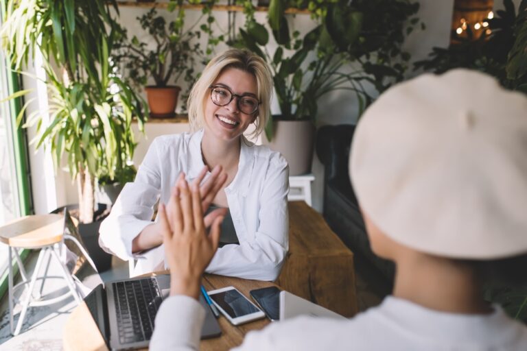 Woman Says Her Coworker Pointed Out Her Thin Hair First, Then Got Furious When She Made the Same Comment Back and Is Now Trying to Report Her
