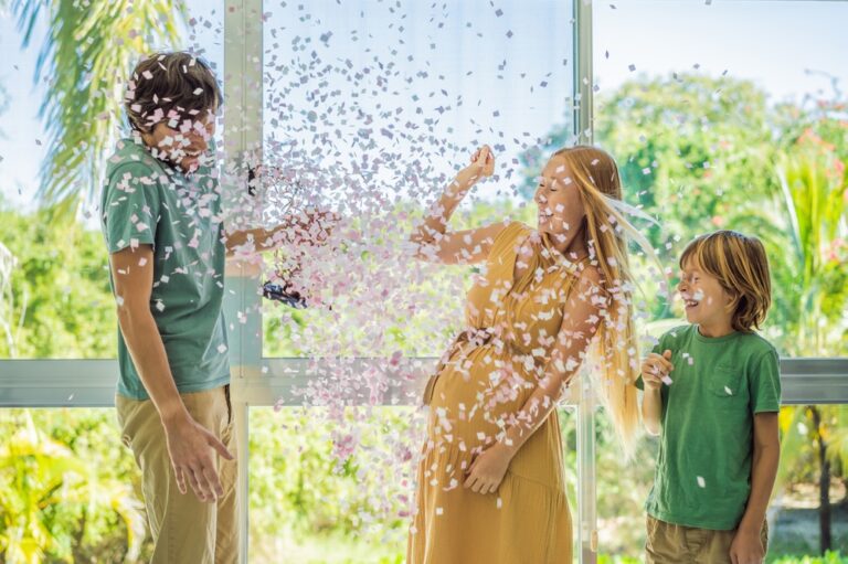 Teen Says Her Toddler Sister Popped a Gender Reveal Balloon, then the Family Blamed the Child and Turned on Her for Defending Her