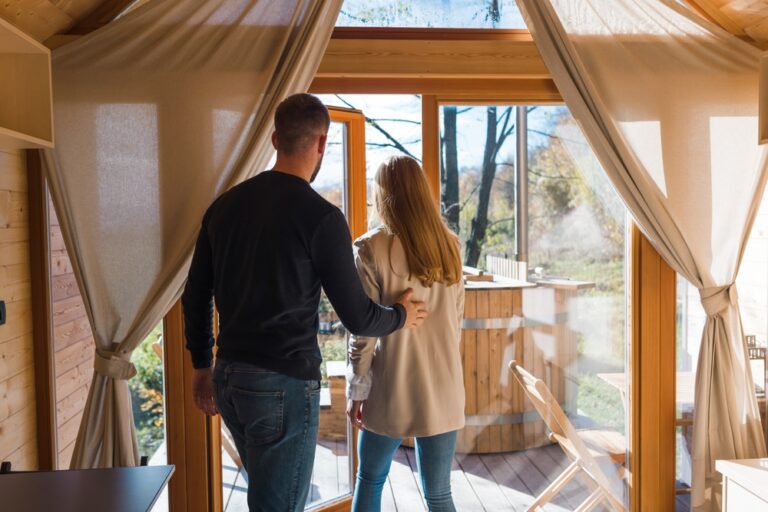 The Mirrored Cabin With a Private Hot Tub and River Views That Has Couples Planning a Trip Right Now
