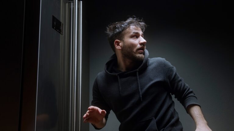 Man Says He Secretly Leaves After His Girlfriend Falls Asleep to Eat a Solo 1AM Diner Breakfast Every Week, Then Keeps It Hidden Because It Feels Like His One Private Ritual