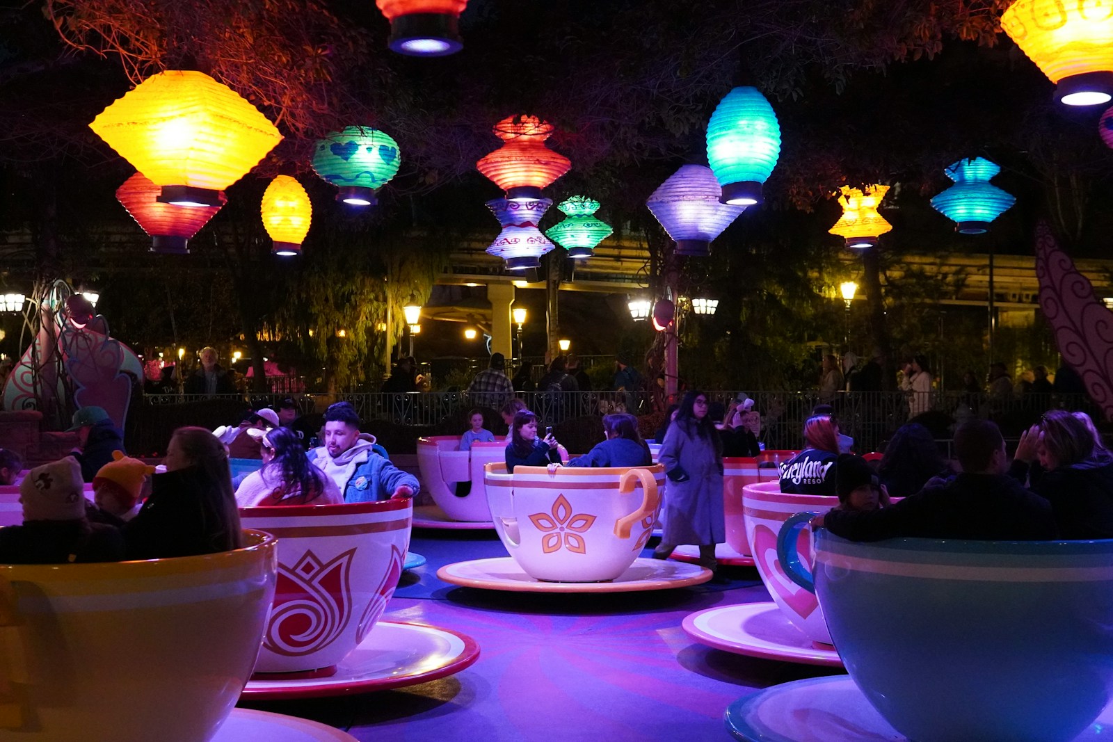 A room filled with lots of cups and saucers