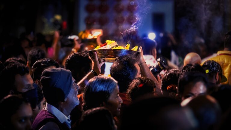 a crowd of people