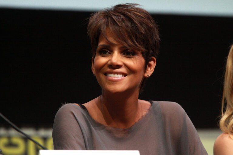 Halle Berry Waited Nearly Six Years to Get Engaged – Turns Out Barely 1 in 6 Couples Wait That Long